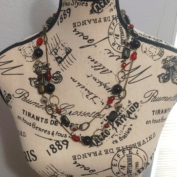 Lia Sophia Necklace - Picture 1 of 4